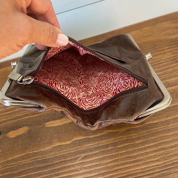 HOBO clutch leather wallet - Picture 5 of 9